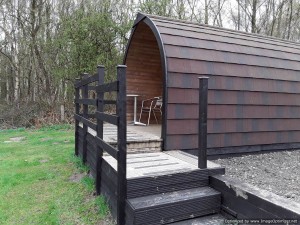 Glamping pod (11)